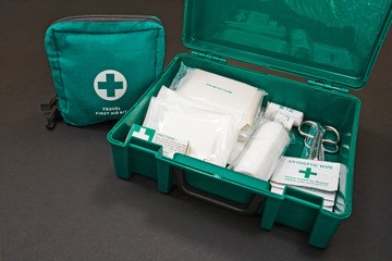BTP : que doit contenir la trousse de secours ?