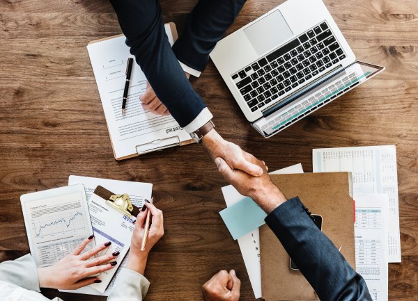 Rupture du contrat de travail : sécurisez la gestion fiscale et sociale des indemnités